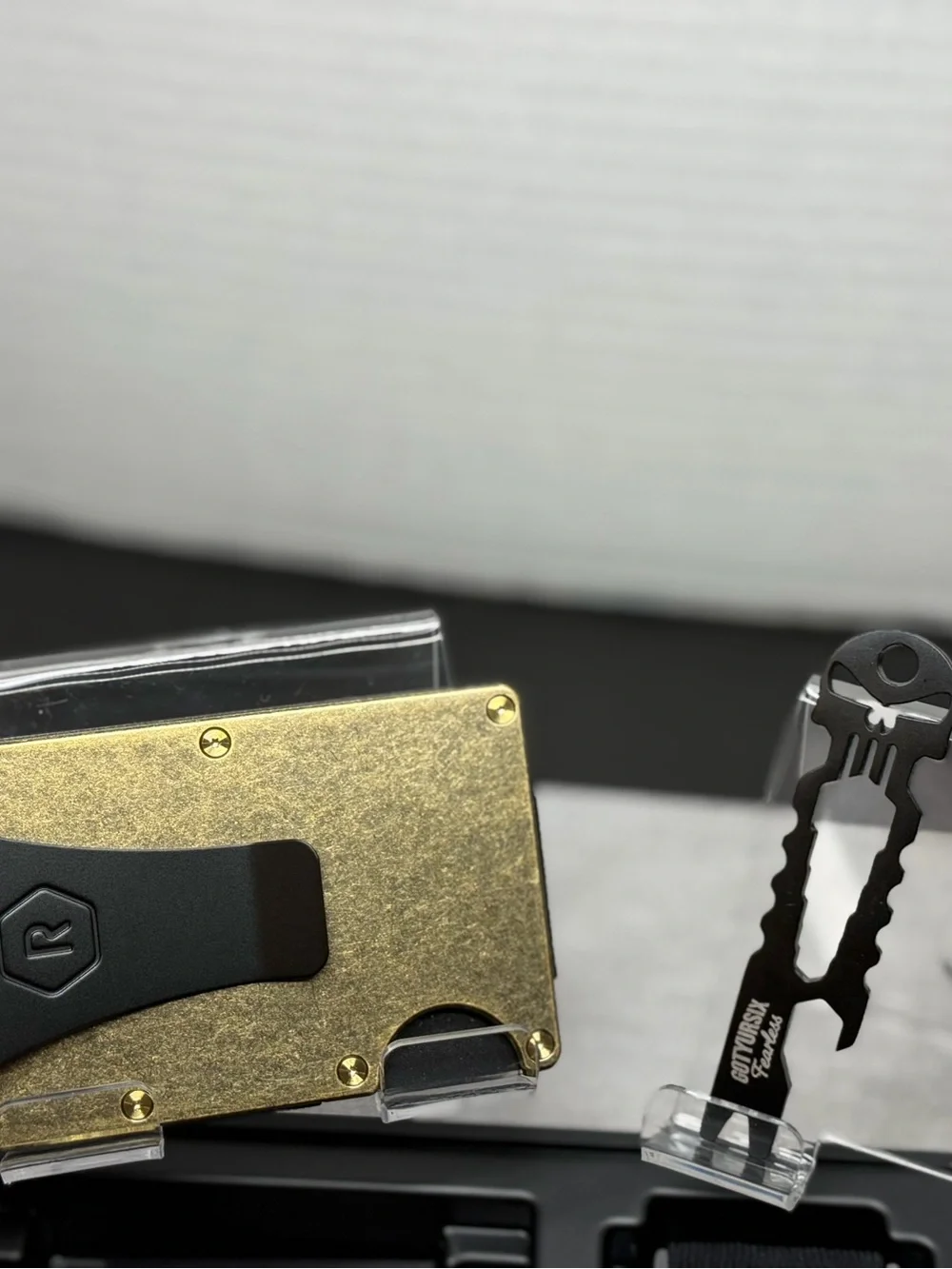 RIDGE WALLET | BRASS w/GOLD PVD SCREWS + BLACK G6 FEARLESS KEYCHAIN MULTI-TOOL